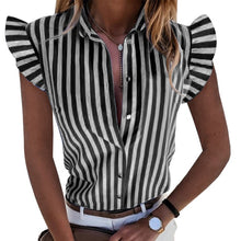 Load image into Gallery viewer, 2021 Women&#39;s Print Pullover Shirts Size M
